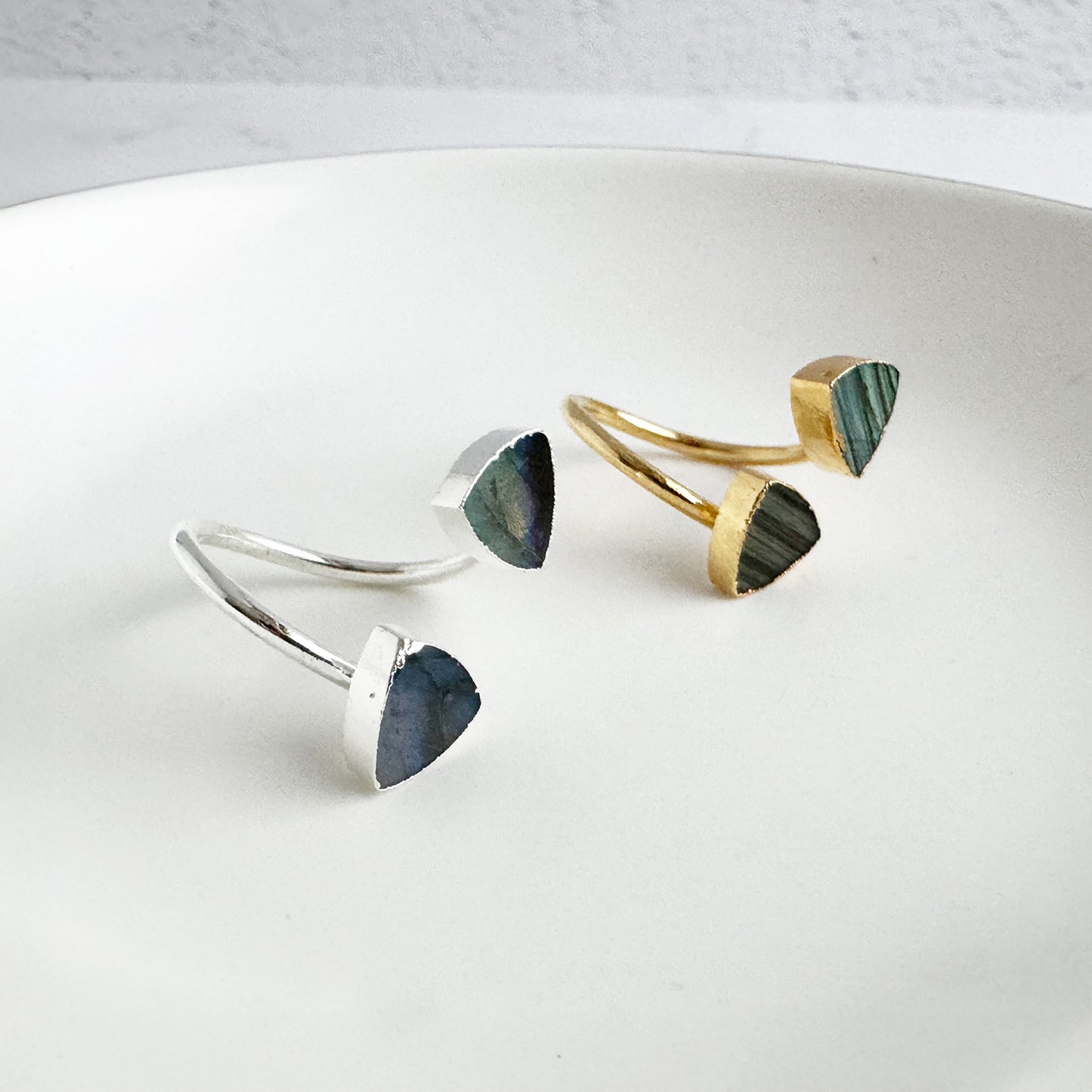 Double Triangle Stone Wrap Ring in Labradorite