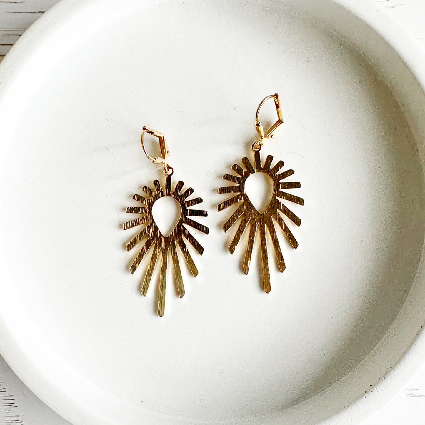 Sunburst Dangle Earrings in Brushed Brass Gold