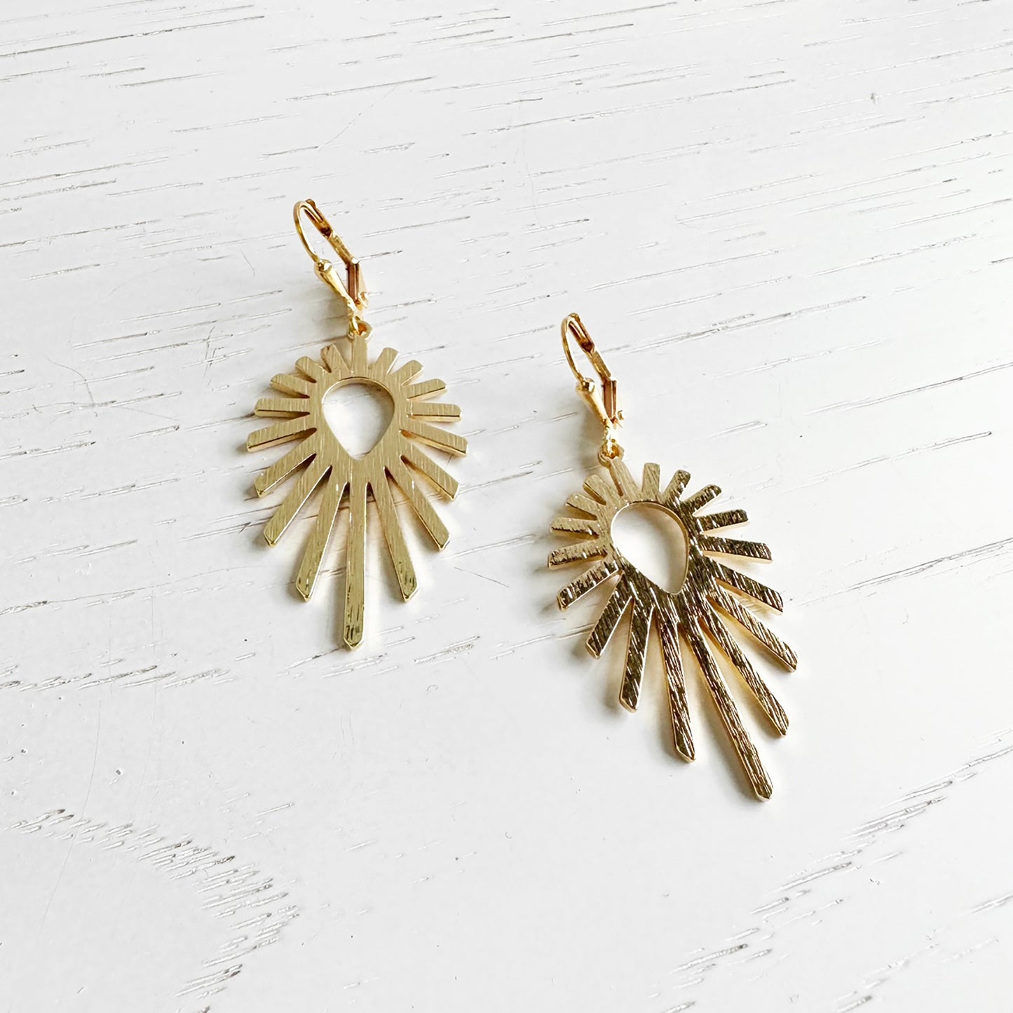 Sunburst Dangle Earrings in Brushed Brass Gold