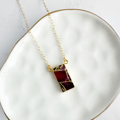 Vertical Bar Necklace in Gold – Burgundy Mojave