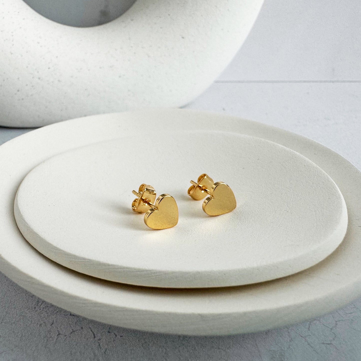 Heart Stud Earrings in 18k Gold Plating