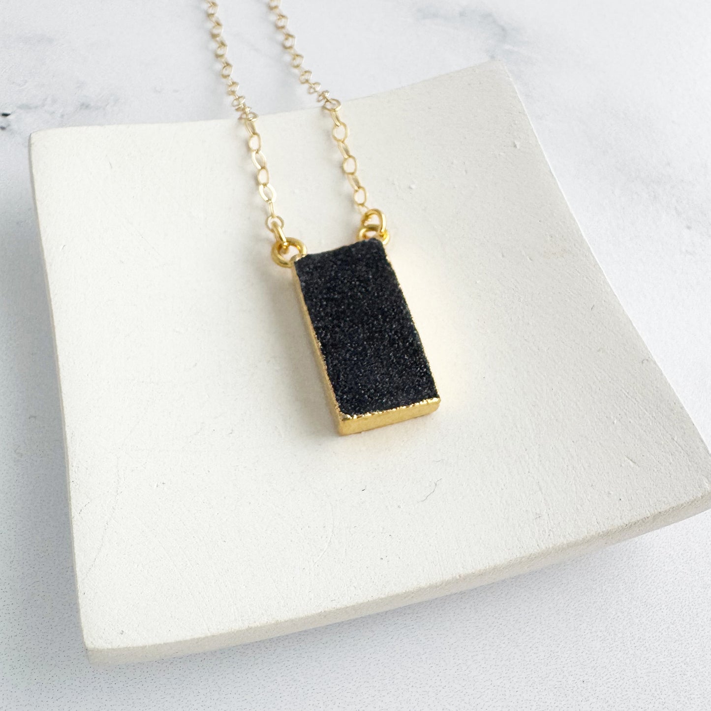 Vertical Bar Necklace in Gold – Black Druzy