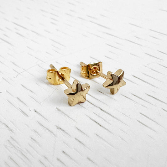 Star Stud Earrings in 18k Gold Plating