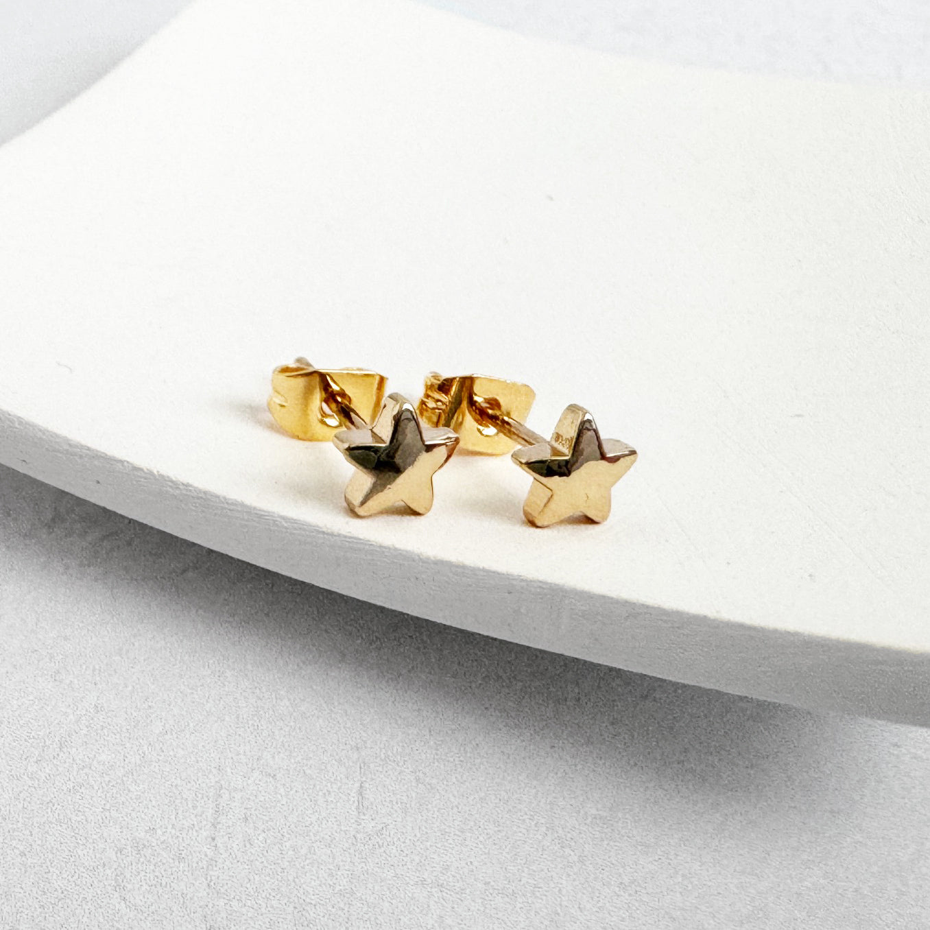 Star Stud Earrings in 18k Gold Plating