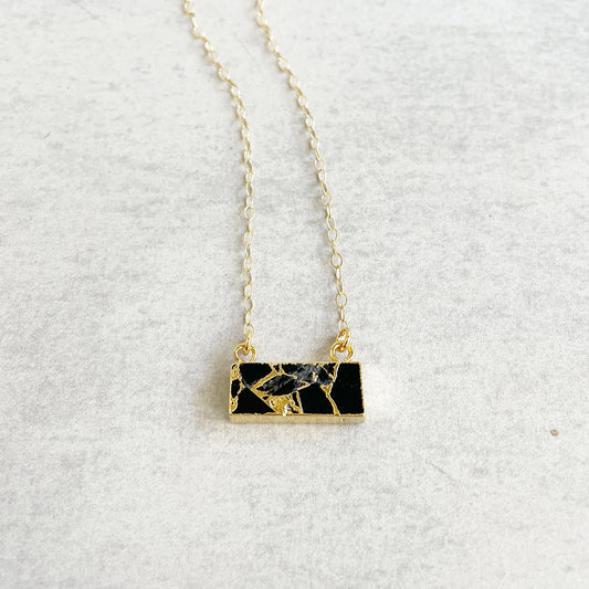 Black Mojave Bar Necklace in Gold